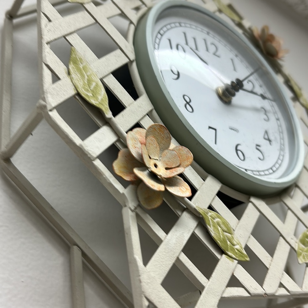 Vintage Kirch | Wall Clock White/3D Floral Appliqué Metal Lattice - Picture 15 of 16